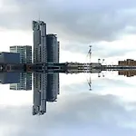 Sea Towers Apartment *