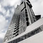 Sea Towers Apartment